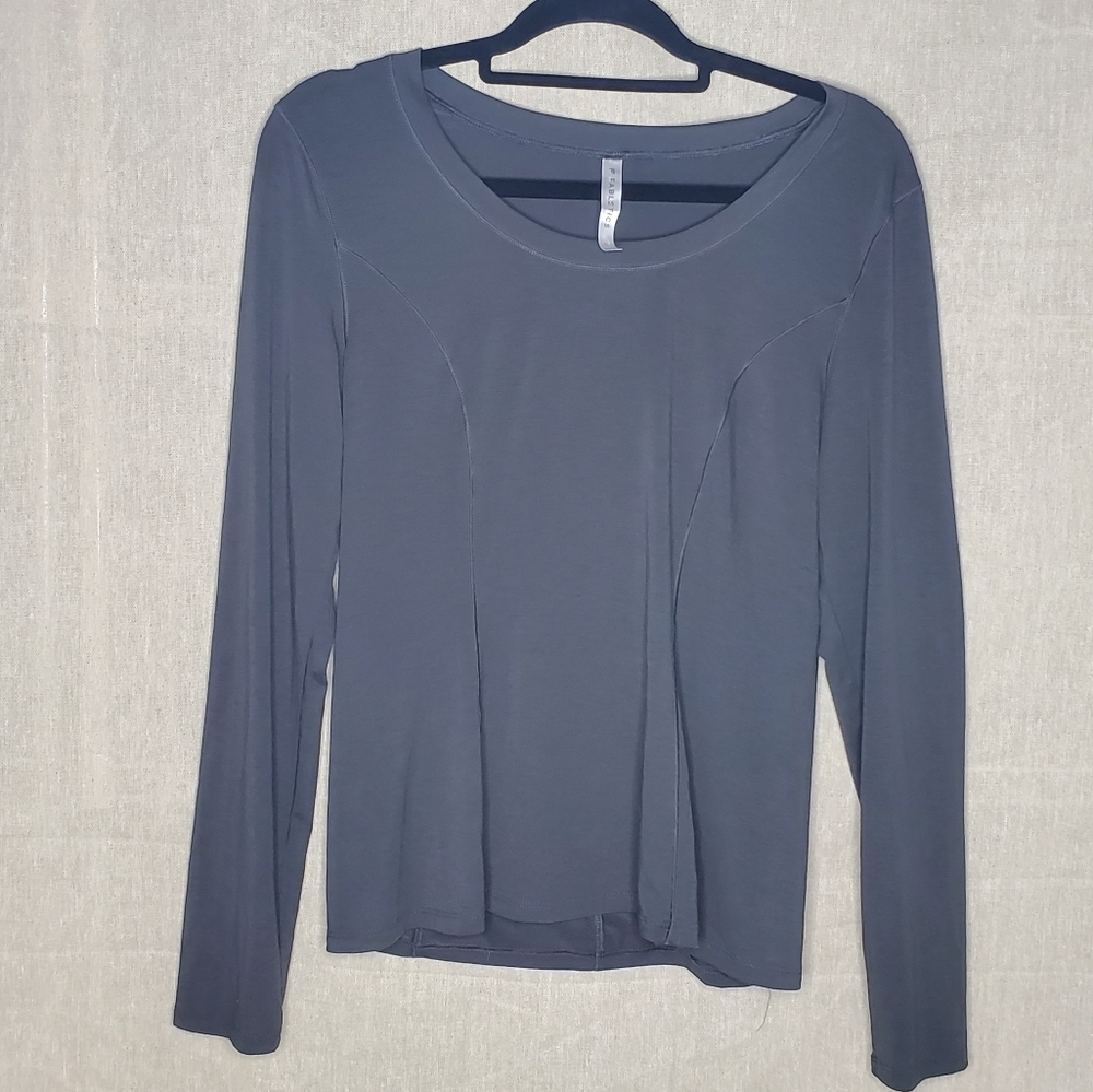 ♡ Fabletics Phoenix Lite Tee Gray Scoop Neck Long Sleeve Top Size Large